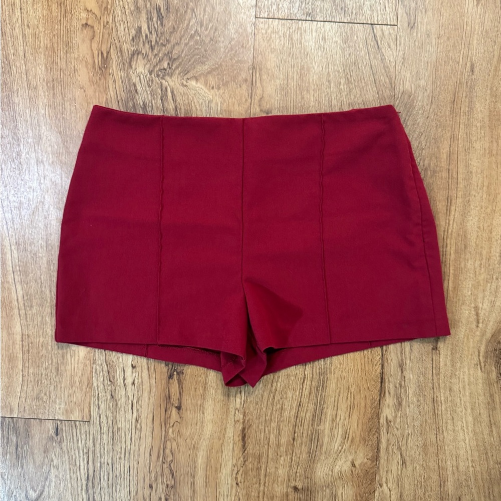 Forever 21 Women’s Medium M Red Y2K Cute Pleated Short Shorts Side Zipper